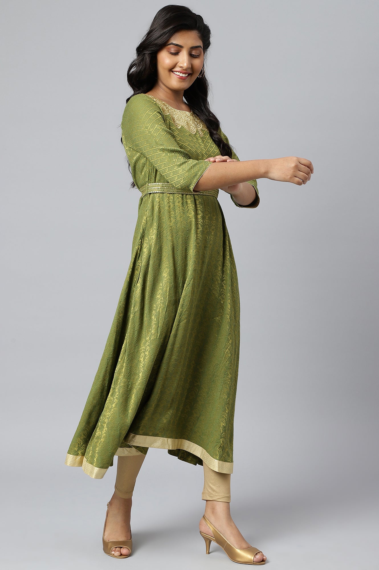 Green Zari Embroidered &amp; Sequined Dobby Kurta