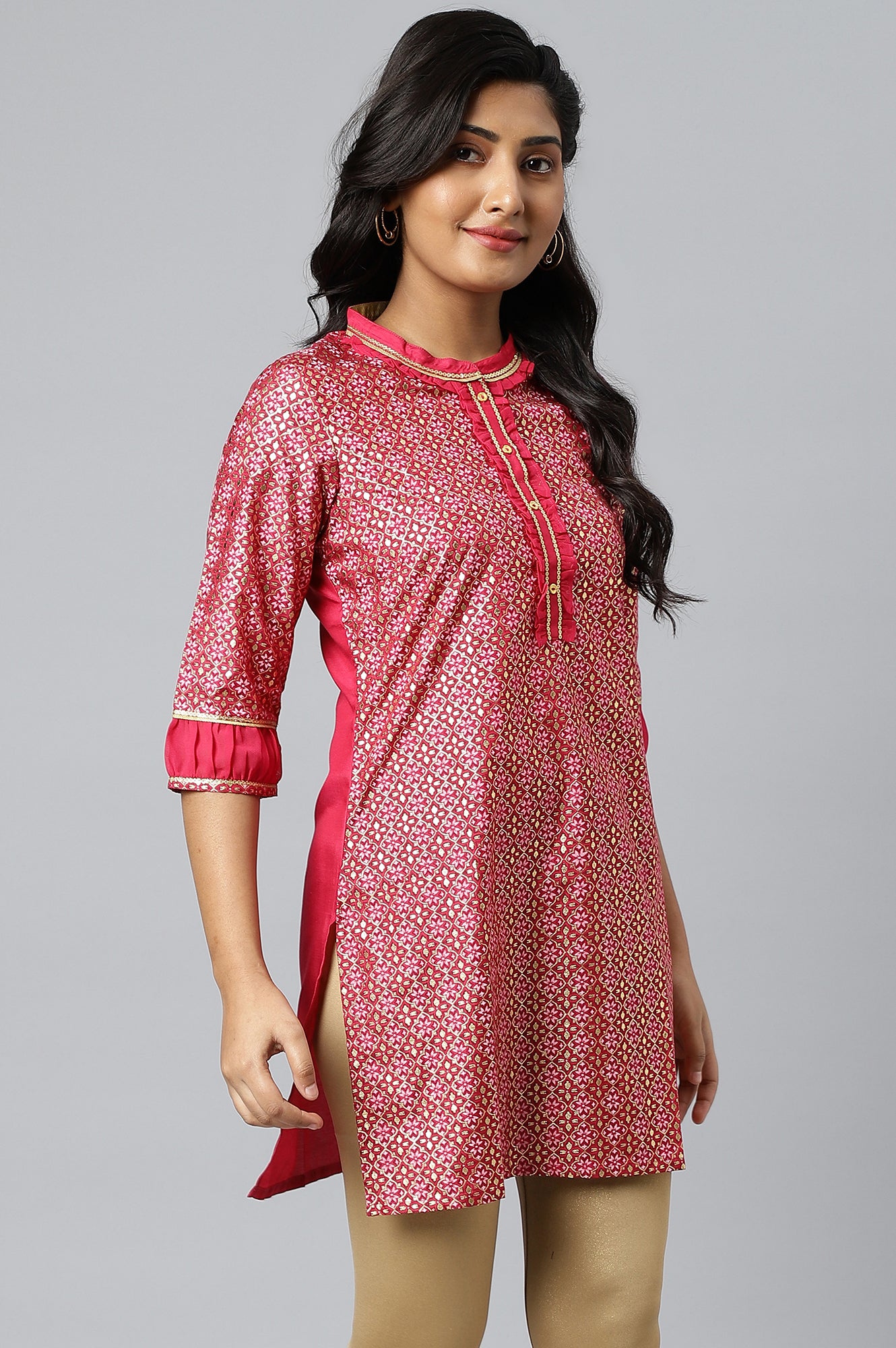 Pink Floral Printed Sequined Ethnic kurta