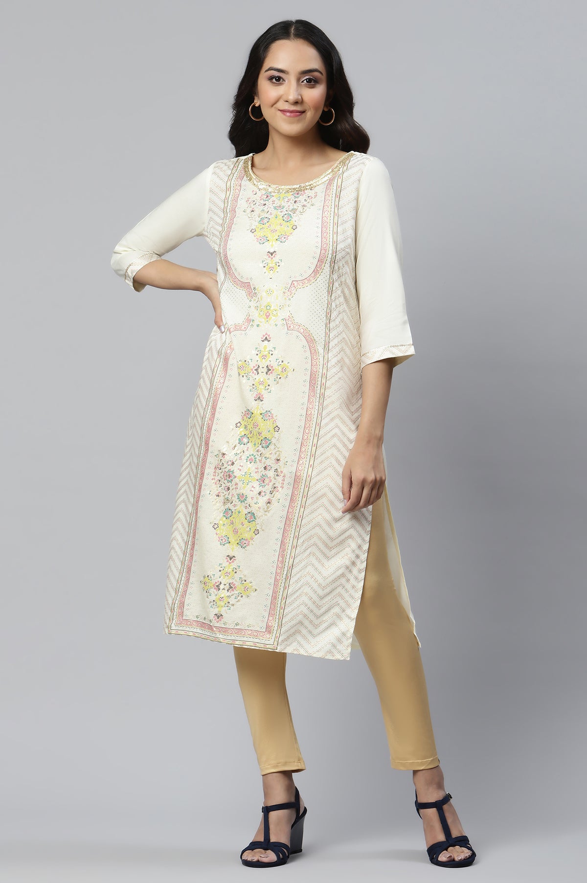White Printes Ethnic kurta - M