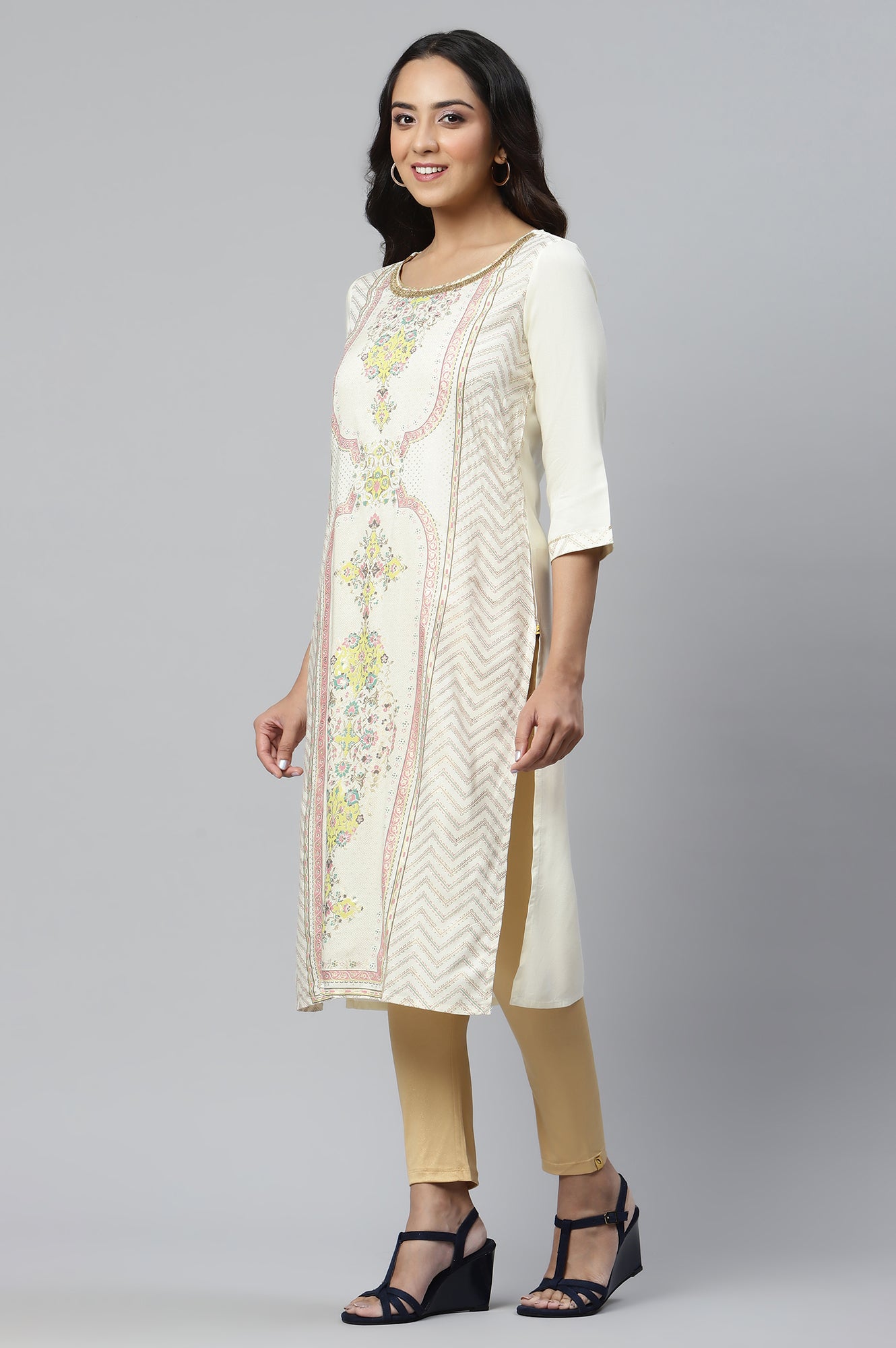 White Printes Ethnic kurta