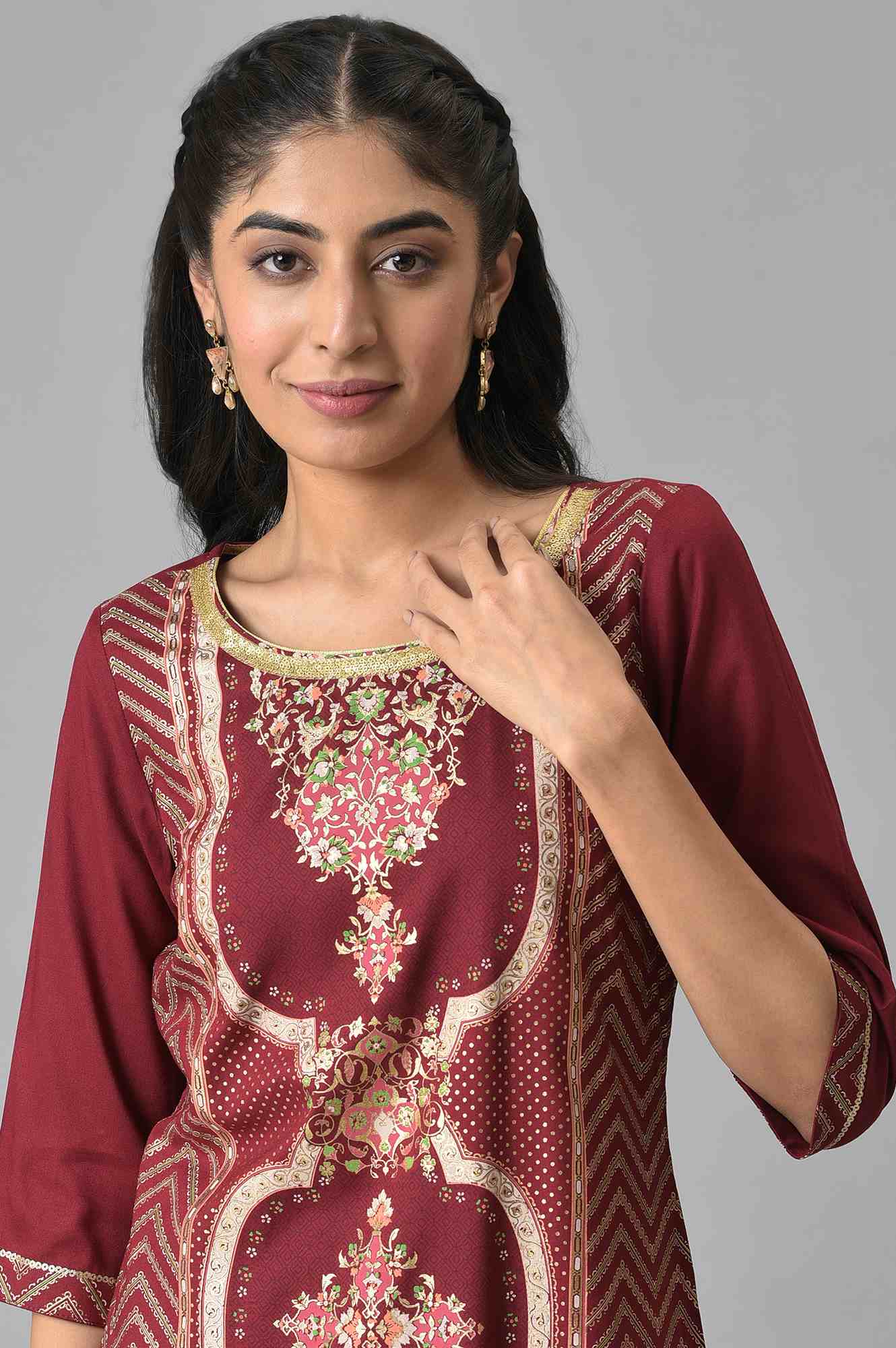 Maroon Floral Printed Sequined Ethnic LIVA kurta