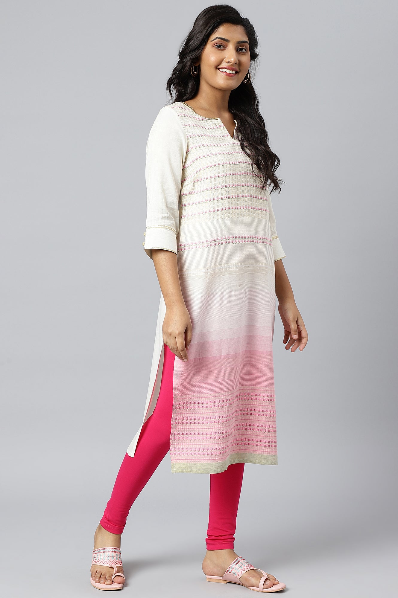 Off-white Floral Printed Sequined Ethnic kurta