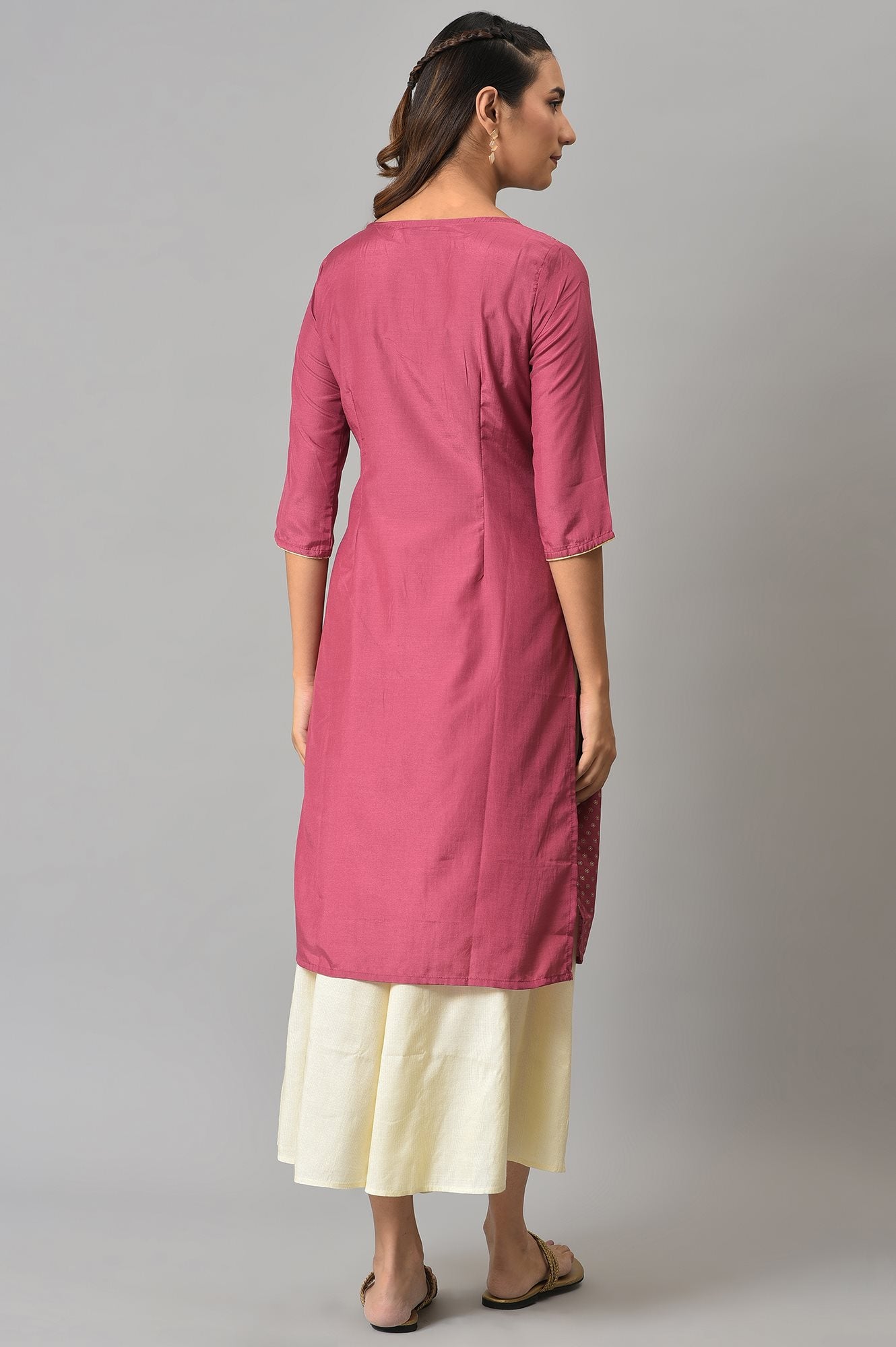 Pink Floral Printed Sequined Ethnic kurta