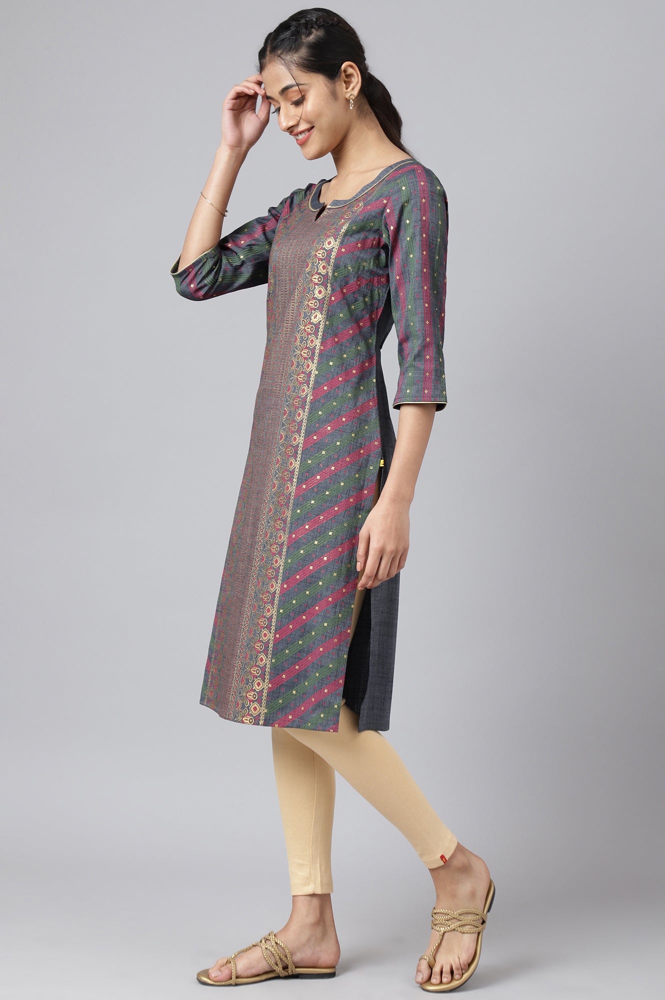 Grey Floral Printed Sequined Ethnic kurta