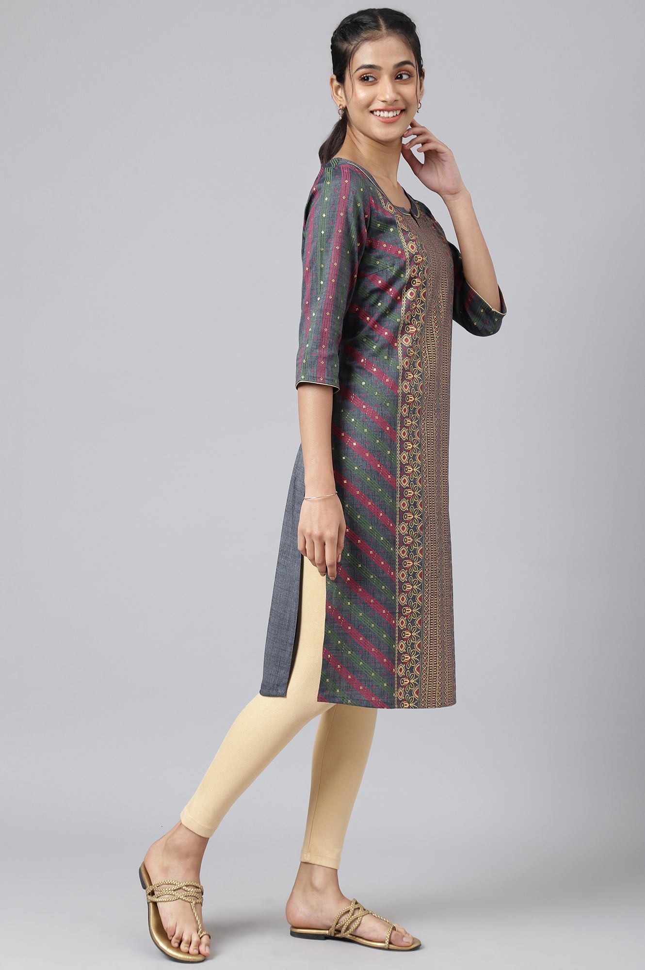 Grey Floral Printed Sequined Ethnic kurta