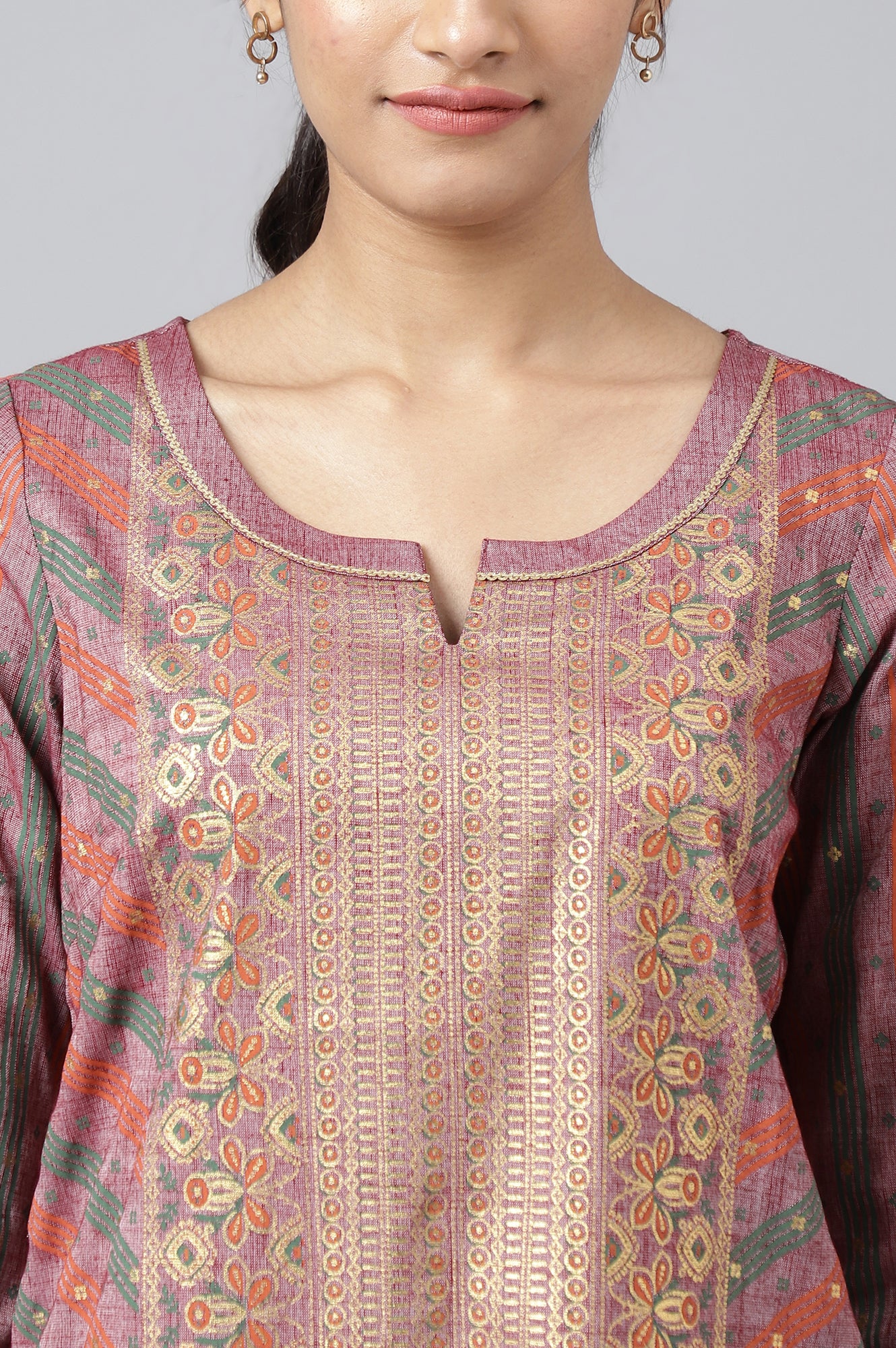 Maroon Floral Printed Sequined Ethnic kurta