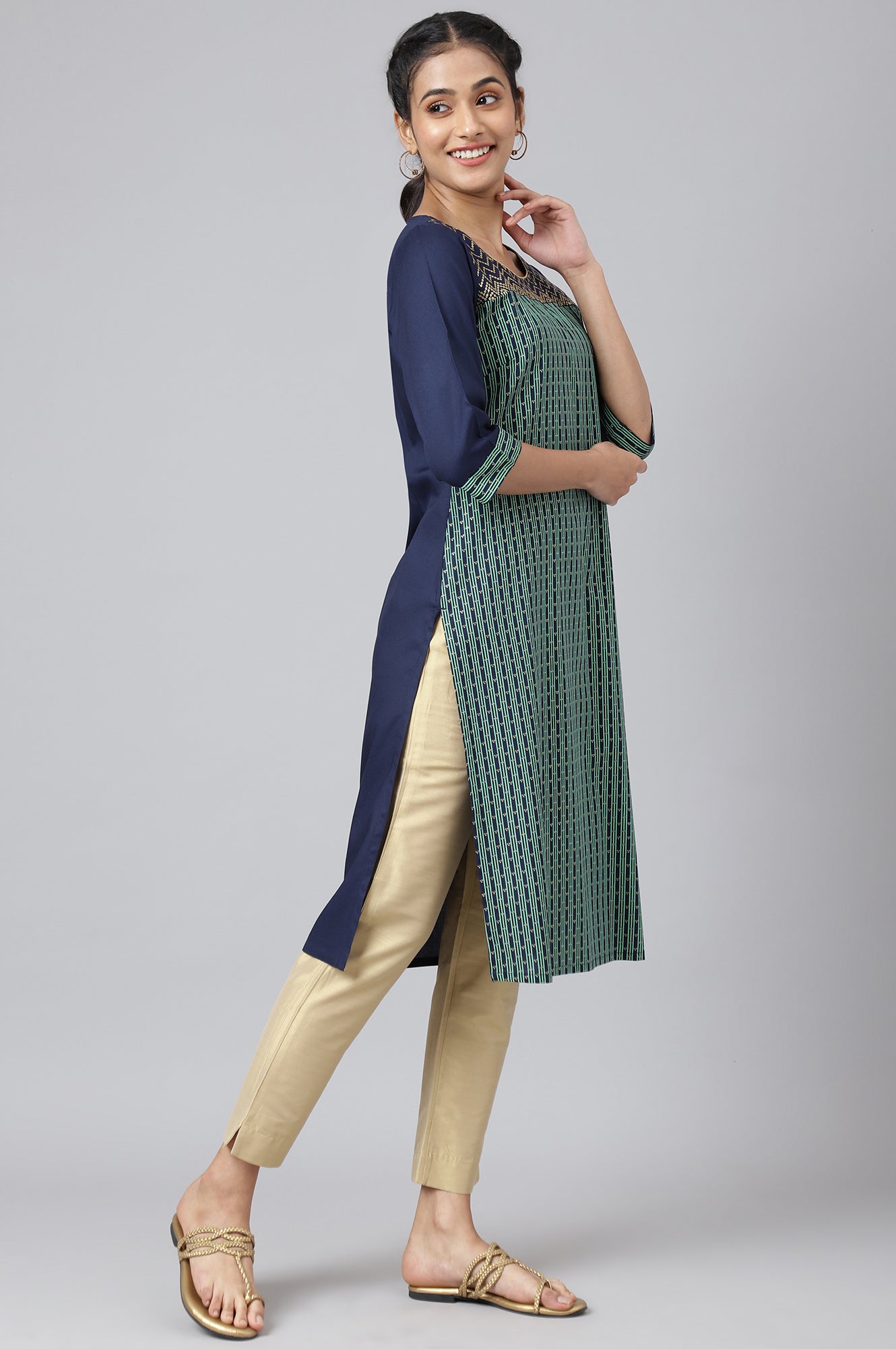 Blue Colour Block Aurelia kurta