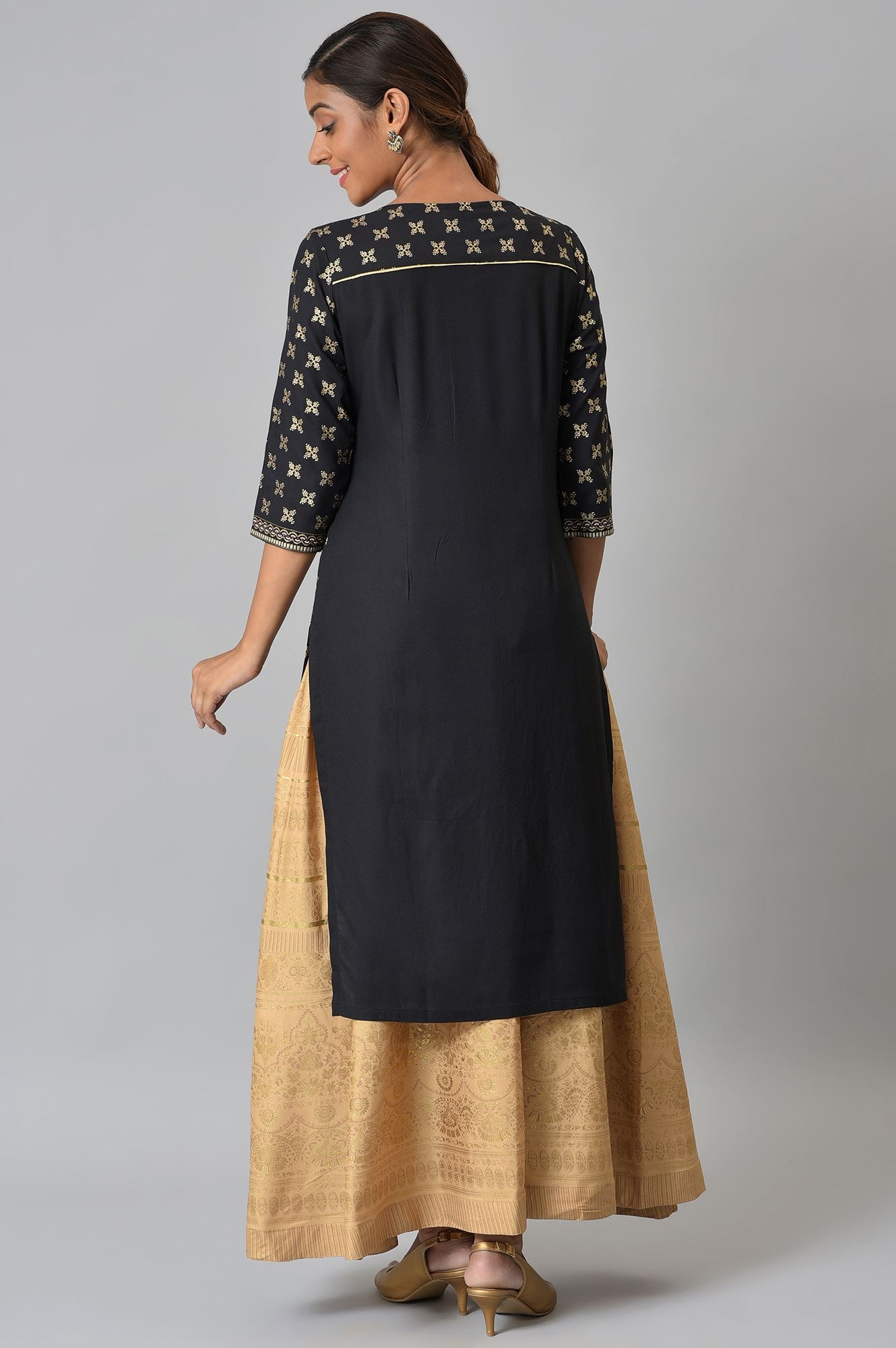 Black Floral Printed Sequined Ethnic LIVA kurta