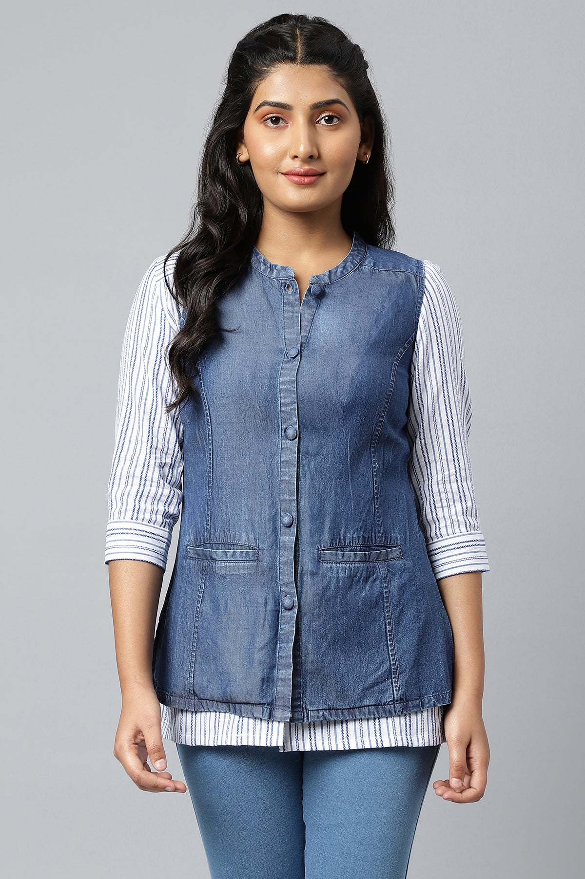 Denim Blue Thread Embroidered Sleeveless Jacket - XS