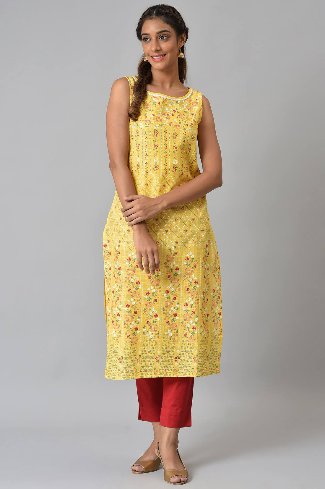 Red Ankle Length Aurelia Trousers