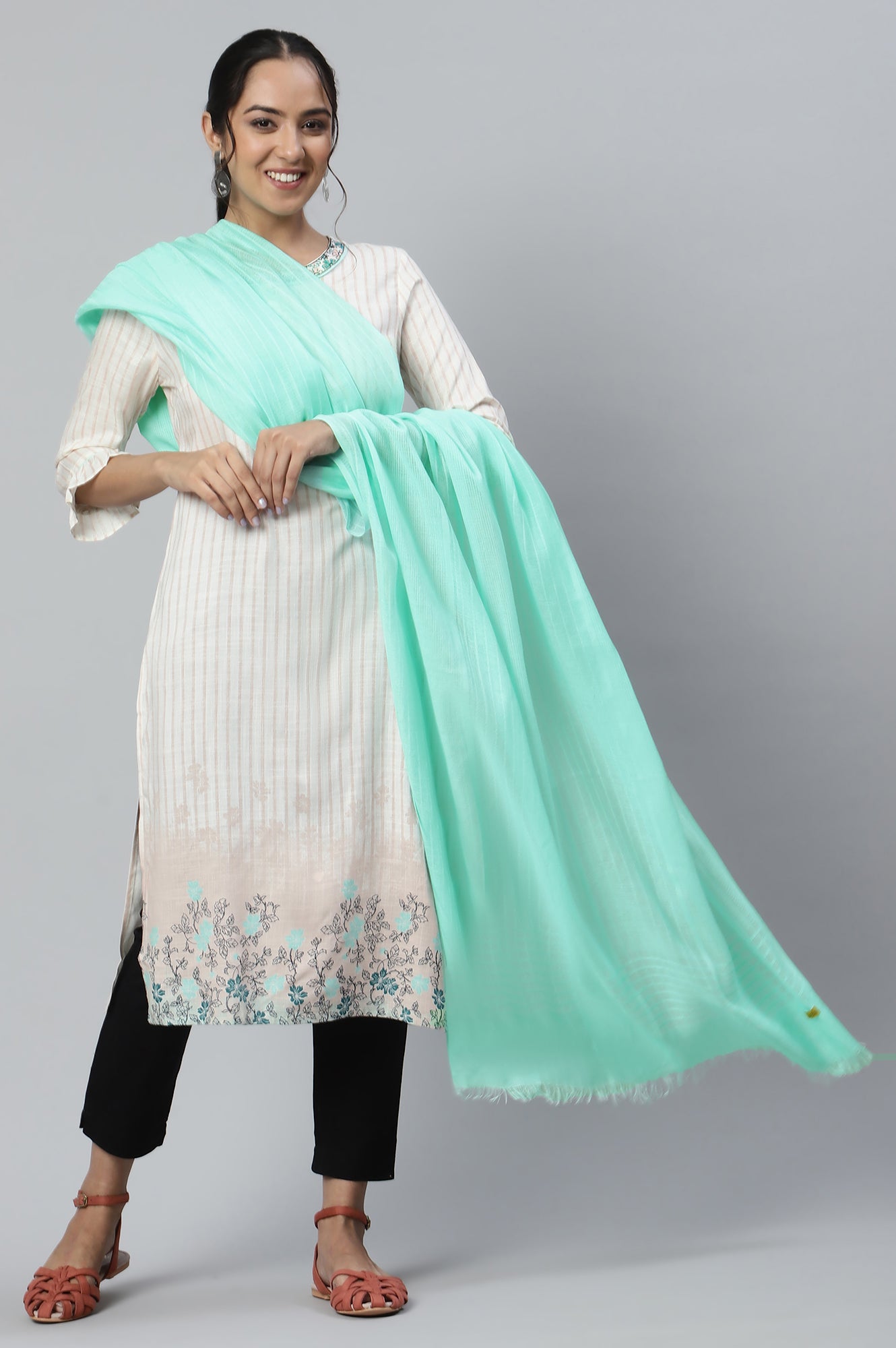 Green Yarn-Dyed Dupatta