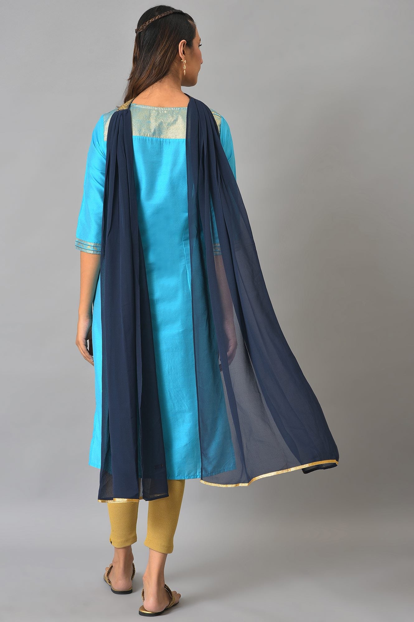 Blue Poly Georgette Solid Choker Neck Dupatta