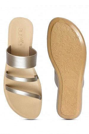 Aurelia Na Silver Almond Toe Flat