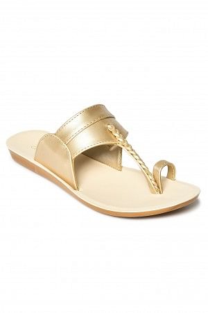 Aurelia Off White Textured Almond Toe Flat