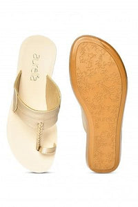 Aurelia Off White Textured Almond Toe Flat