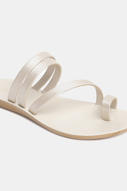 Aurelia Off White Solid Almond Toe Flat-ZKARSYN