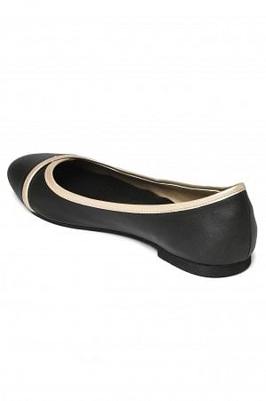 Aurelia Solid Black Round Flat