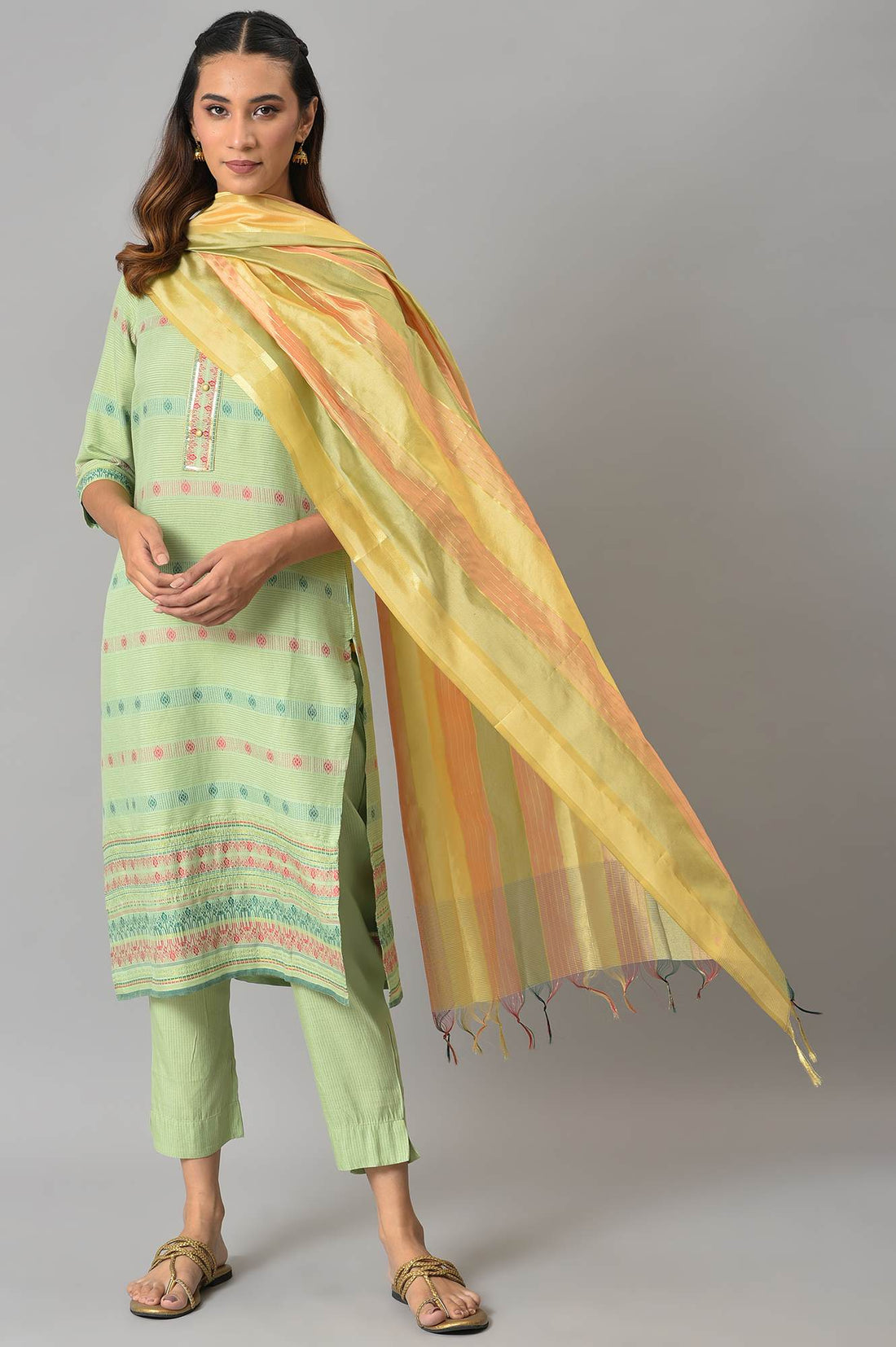Green Yarn-Dyed kurta with Pants and Dupatta
