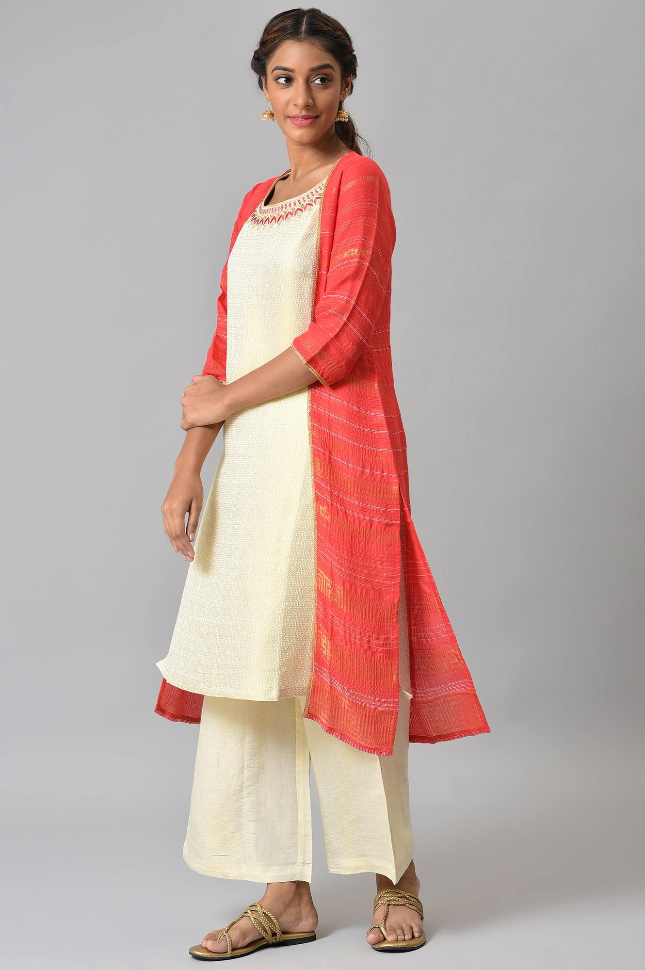 Red Yarn-dyed Gillet with Off-White Sleeveless kurta and Palazzo