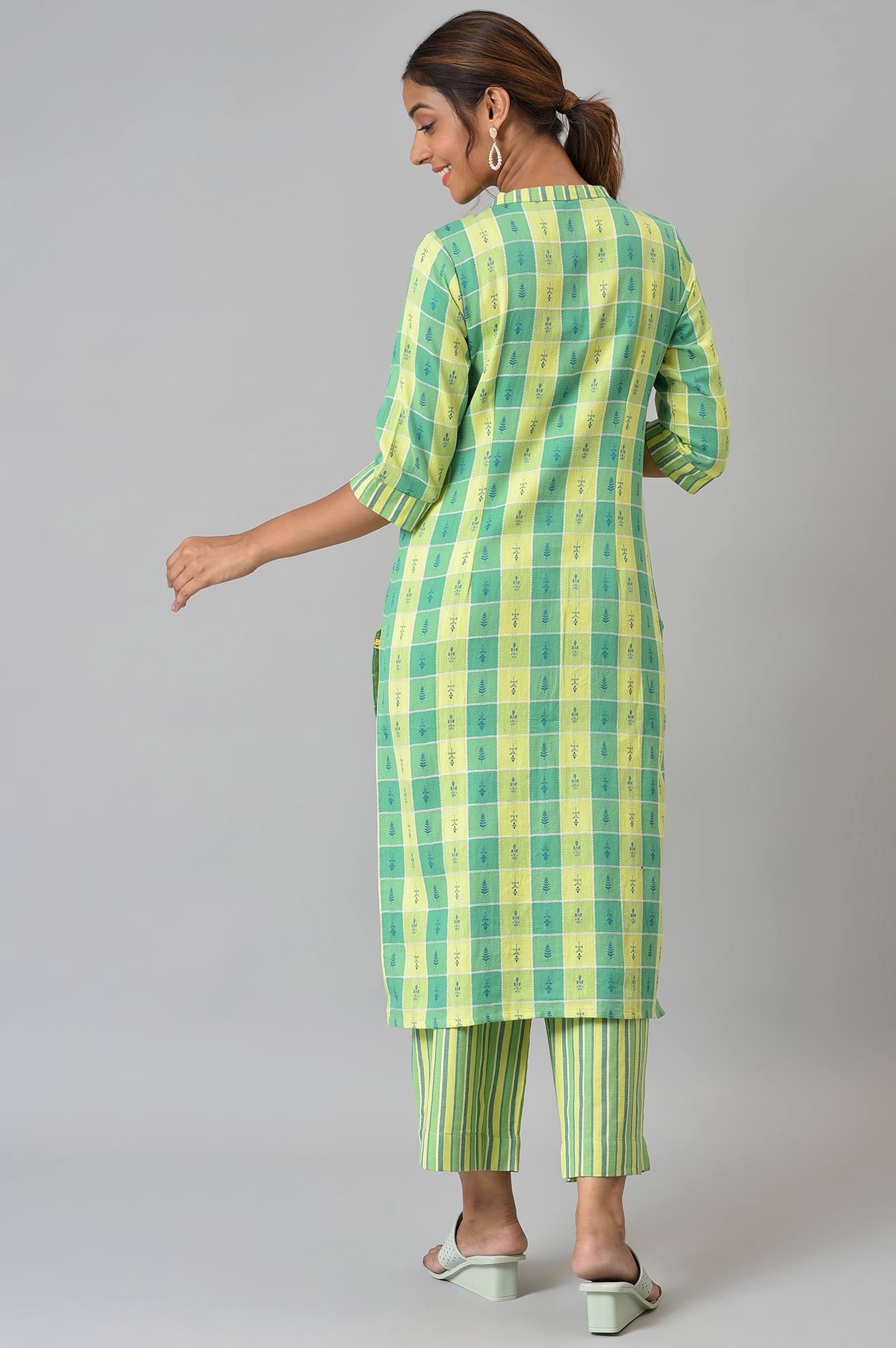 Green Yarn-Dyed kurta With Straight Palazzo