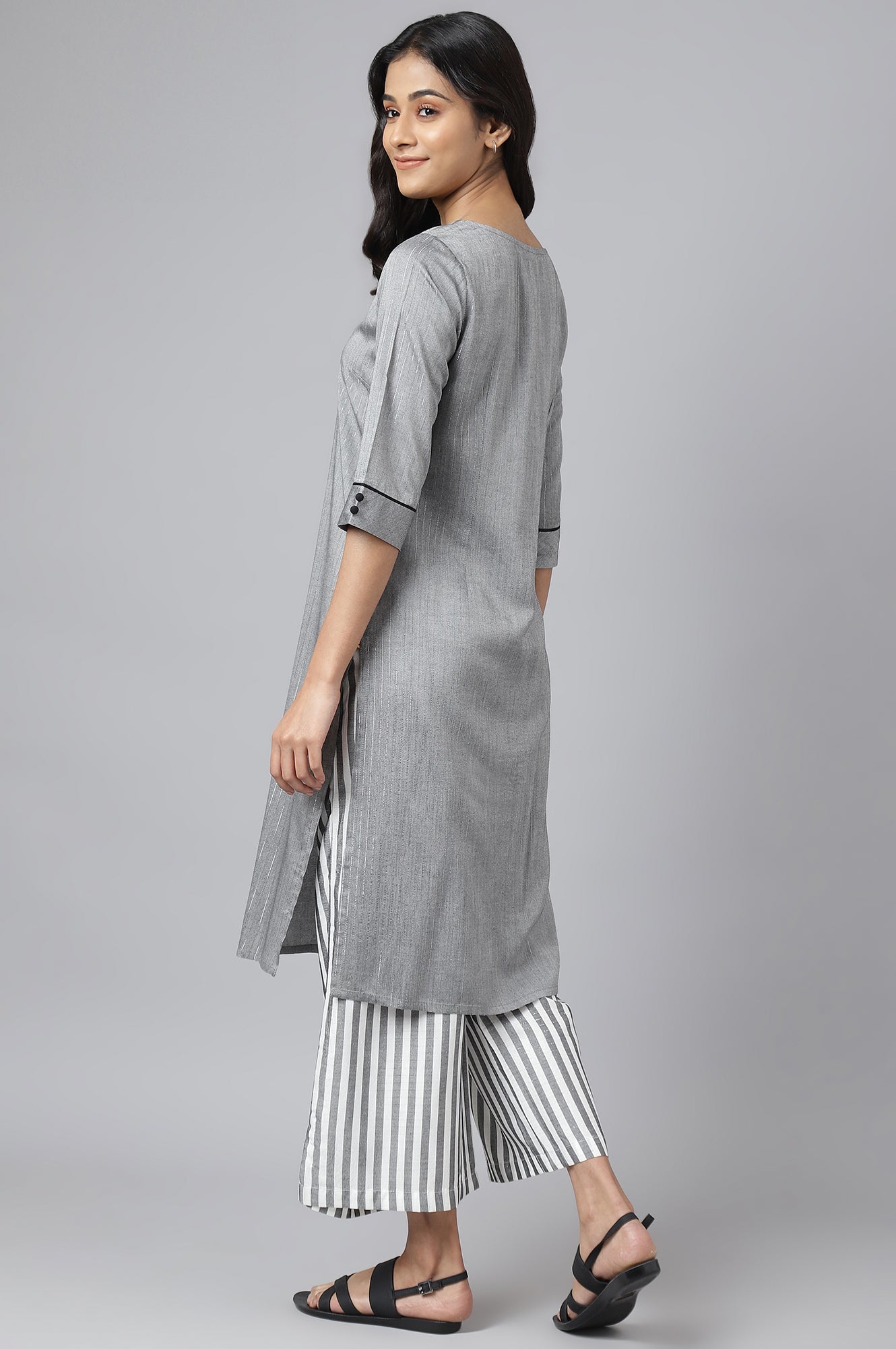 Grey Solid kurta and Straight Culottes Aurelia Set