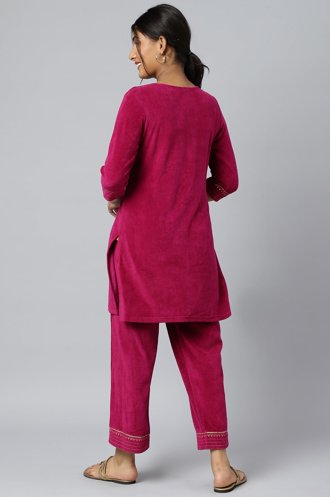 Maroon Embroidered kurta with Pants Set