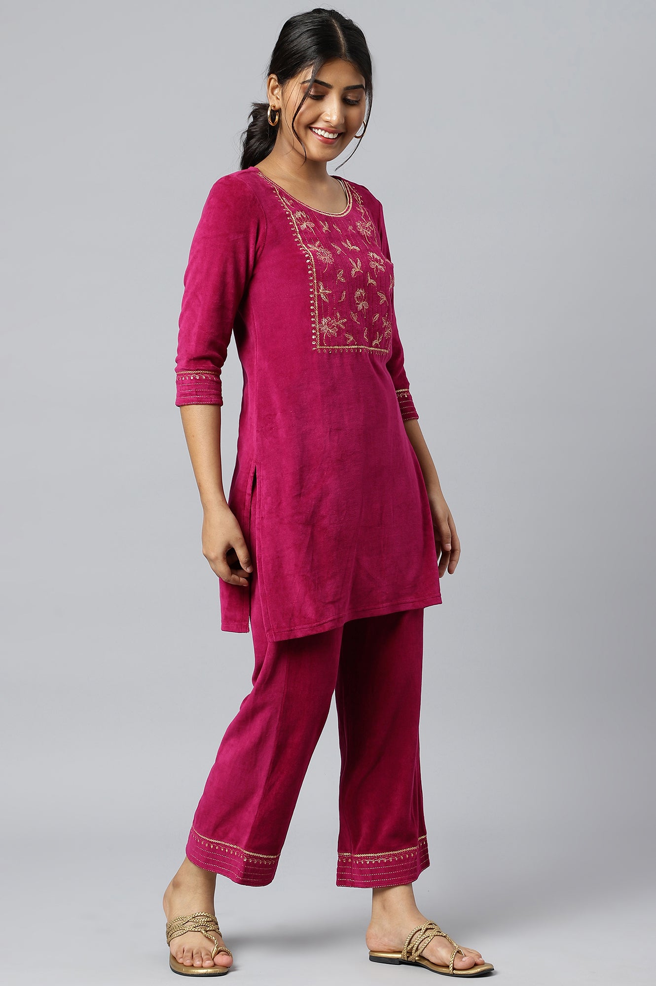 Maroon Embroidered kurta with Pants Set