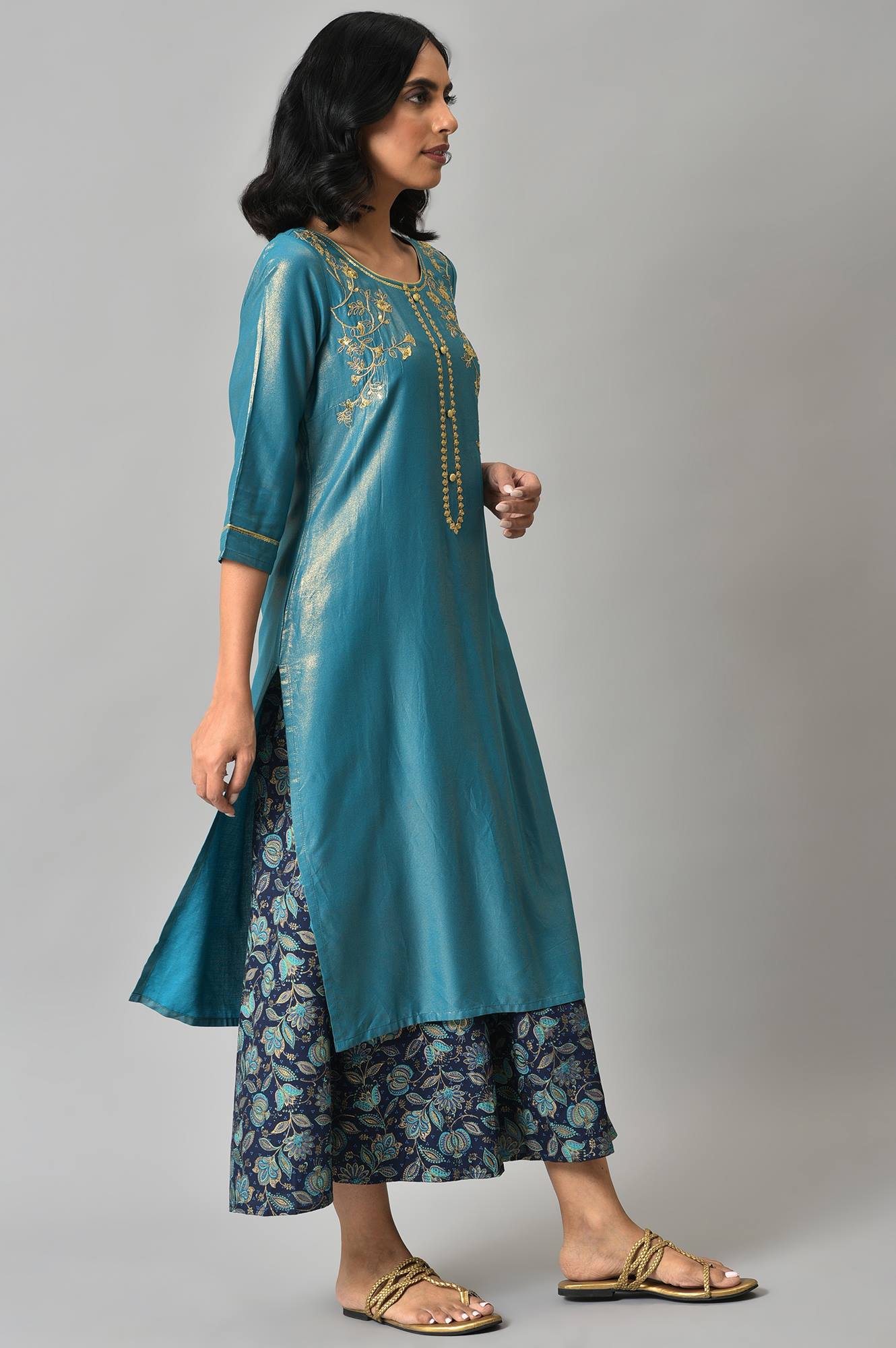 LIVA Blue Zari Embroidered kurta with Printed Culottes