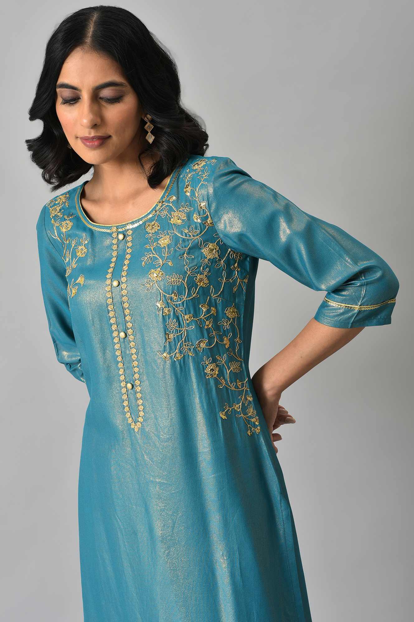 LIVA Blue Zari Embroidered kurta with Printed Culottes