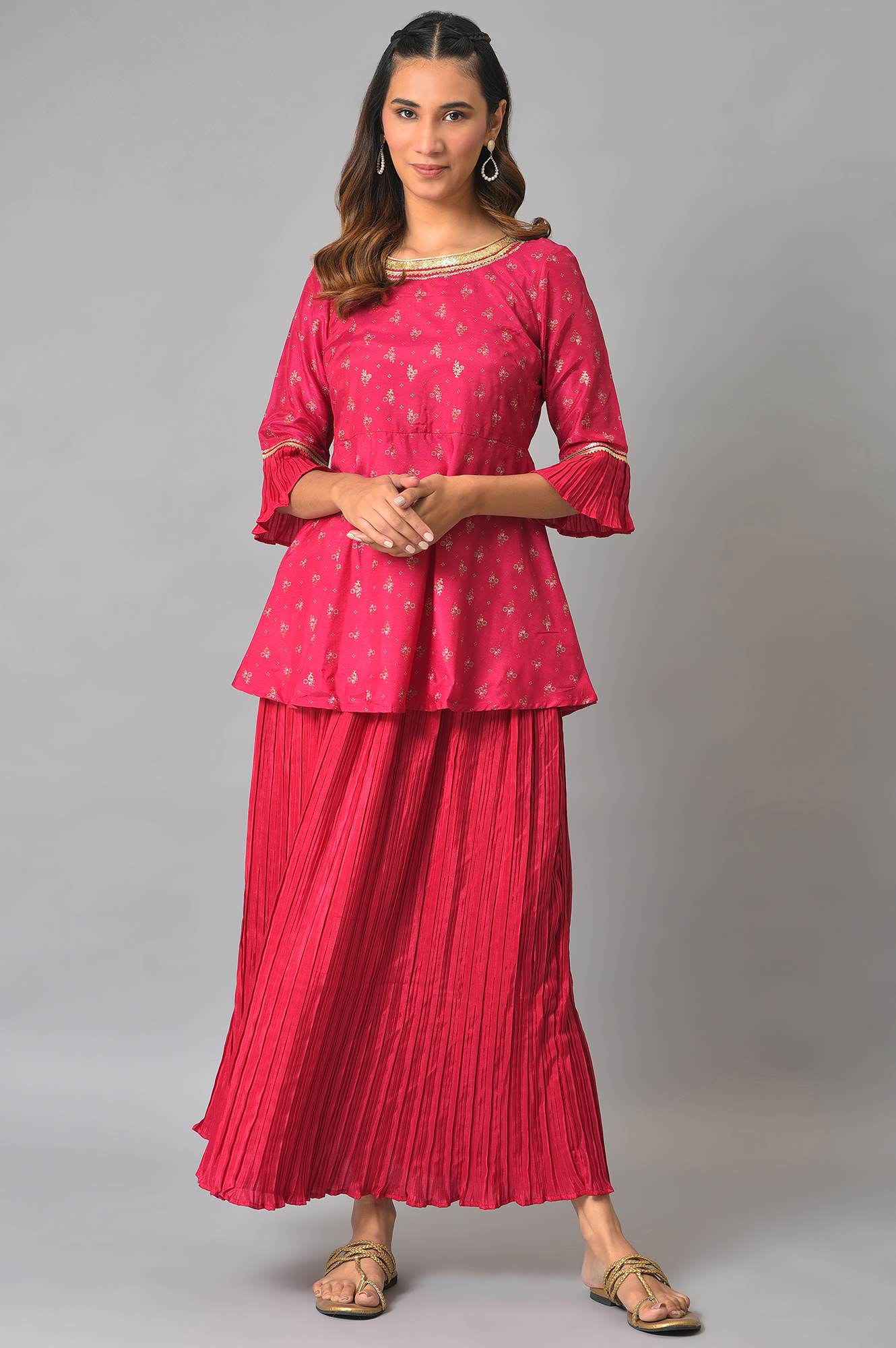 Pink Floral Printed kurta With Pleated Skirt