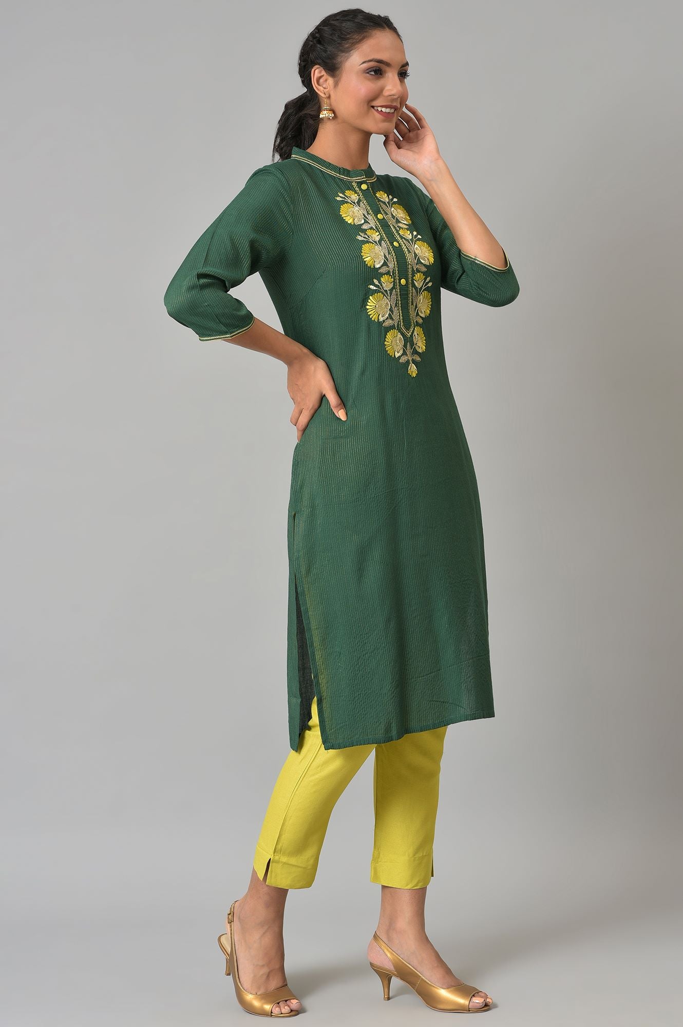 Green Liva Zari Embroidered Kurta With Trousers