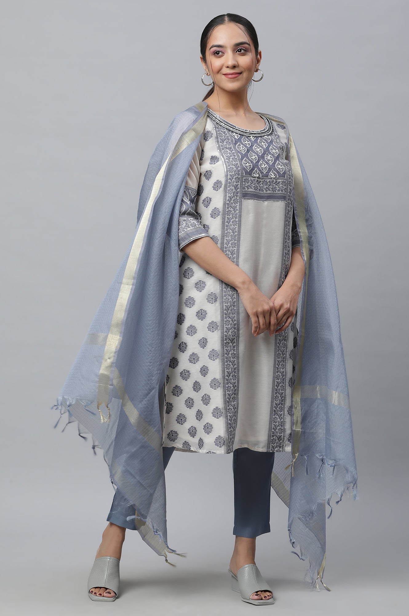 Blue Yarn-Dyed Kurta, Trousers And Dupatta Set