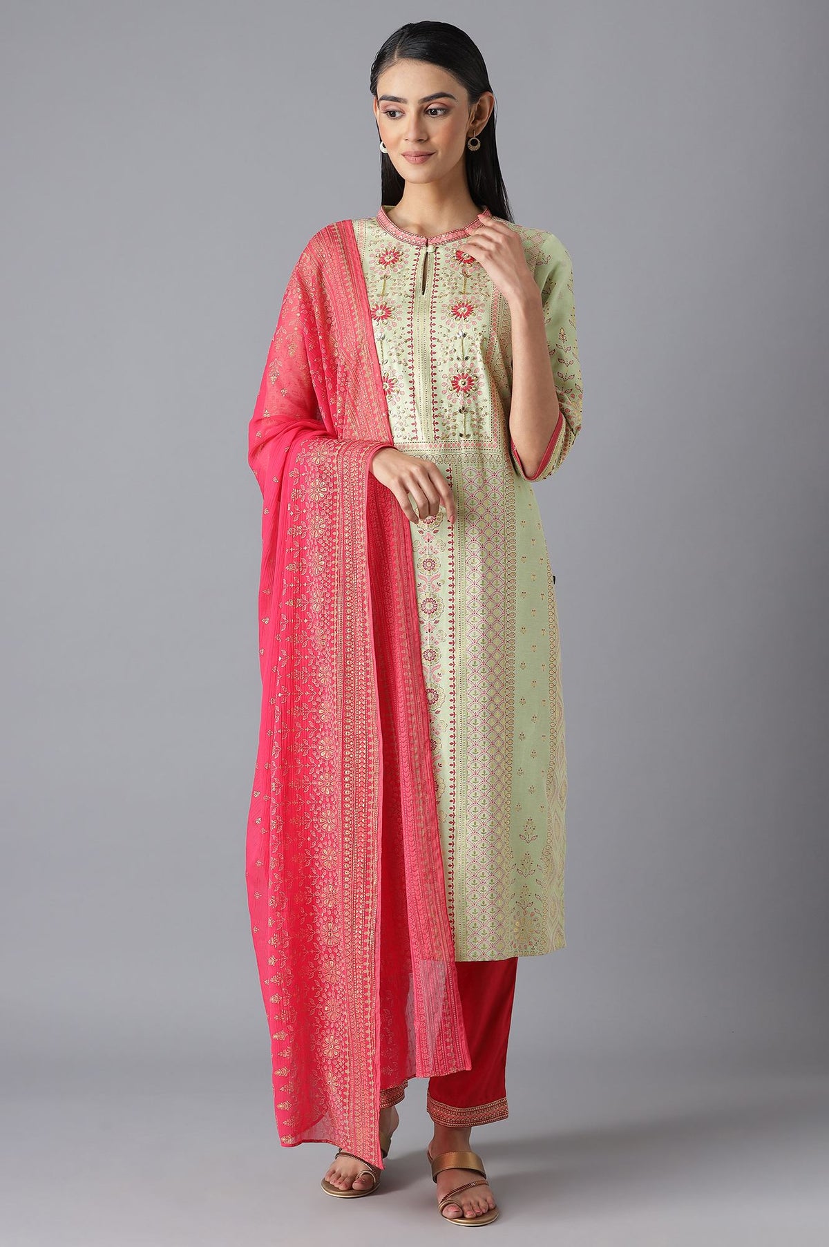 Green Printed kurta Pink Trousers and Dupatta Set - S