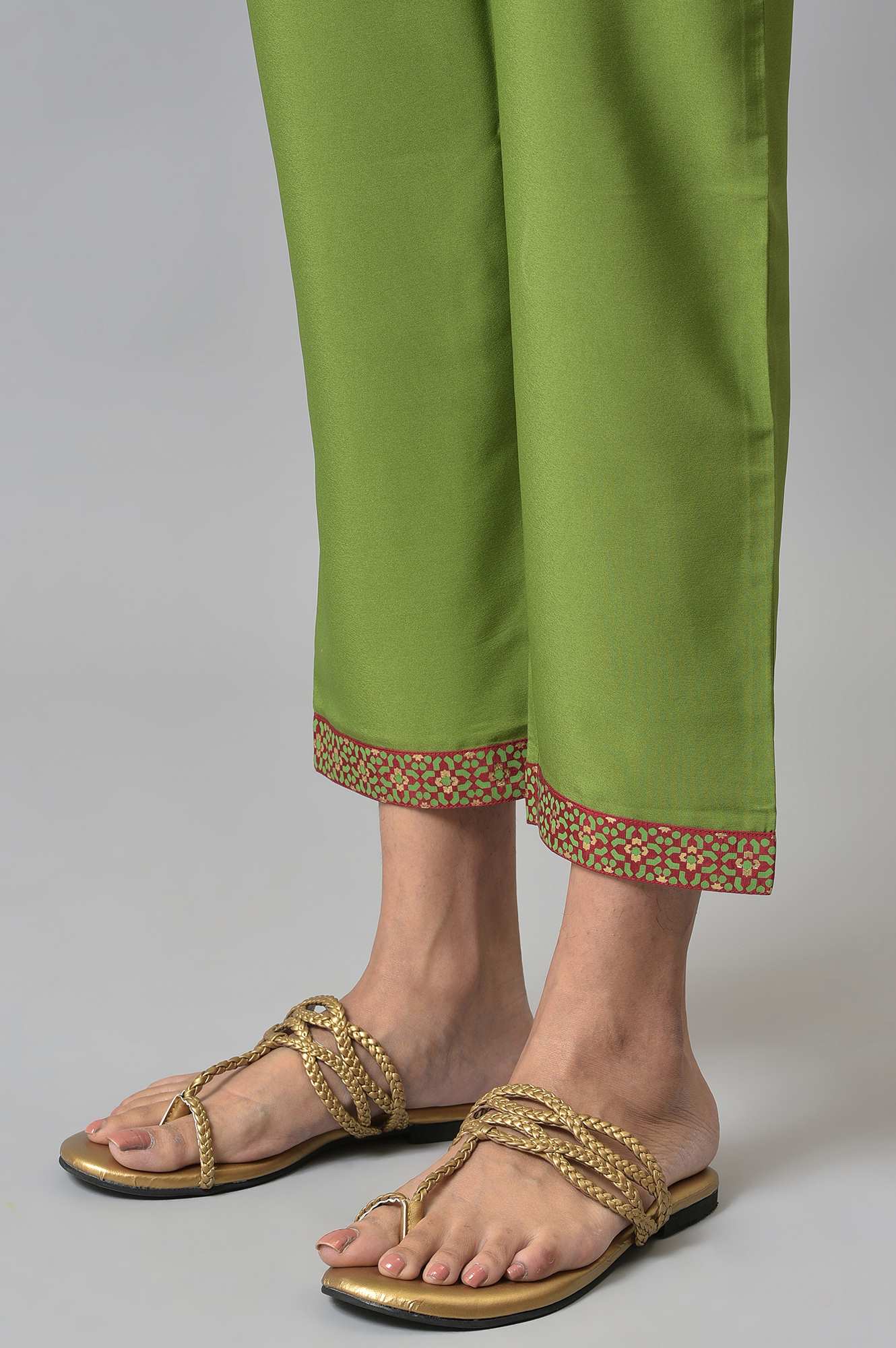 Red Foil Printed kurta with Green Trousers and Dupatta