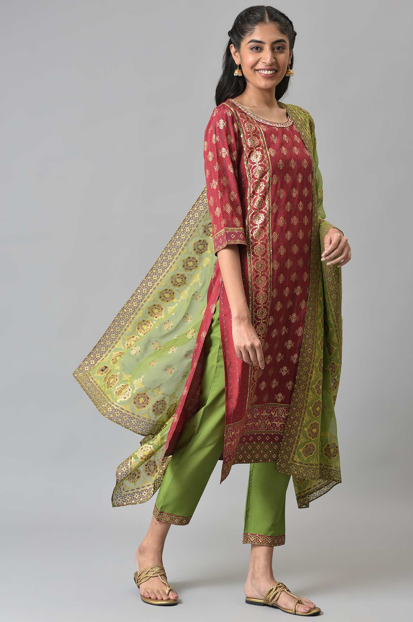 Red Foil Printed kurta with Green Trousers and Dupatta