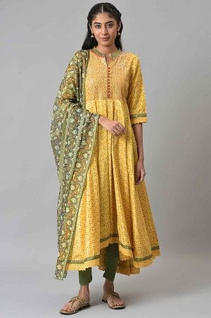 Yellow Floral Printed kurta with Green Tights and Dupatta