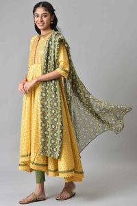Yellow Floral Printed kurta with Green Tights and Dupatta
