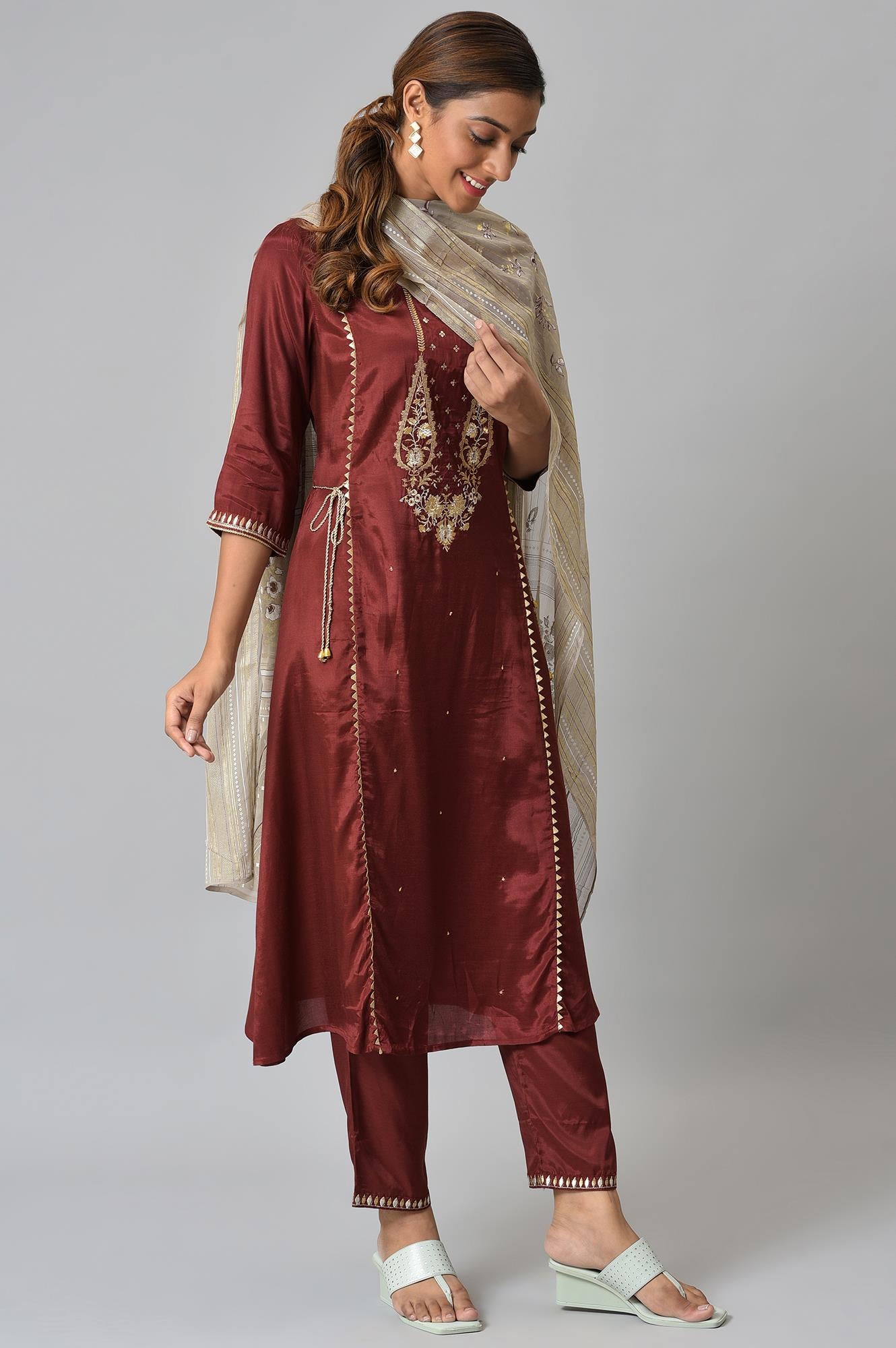 LIVA Dark Red Zari Embroidered kurta with Trousers and Grey Dupatta