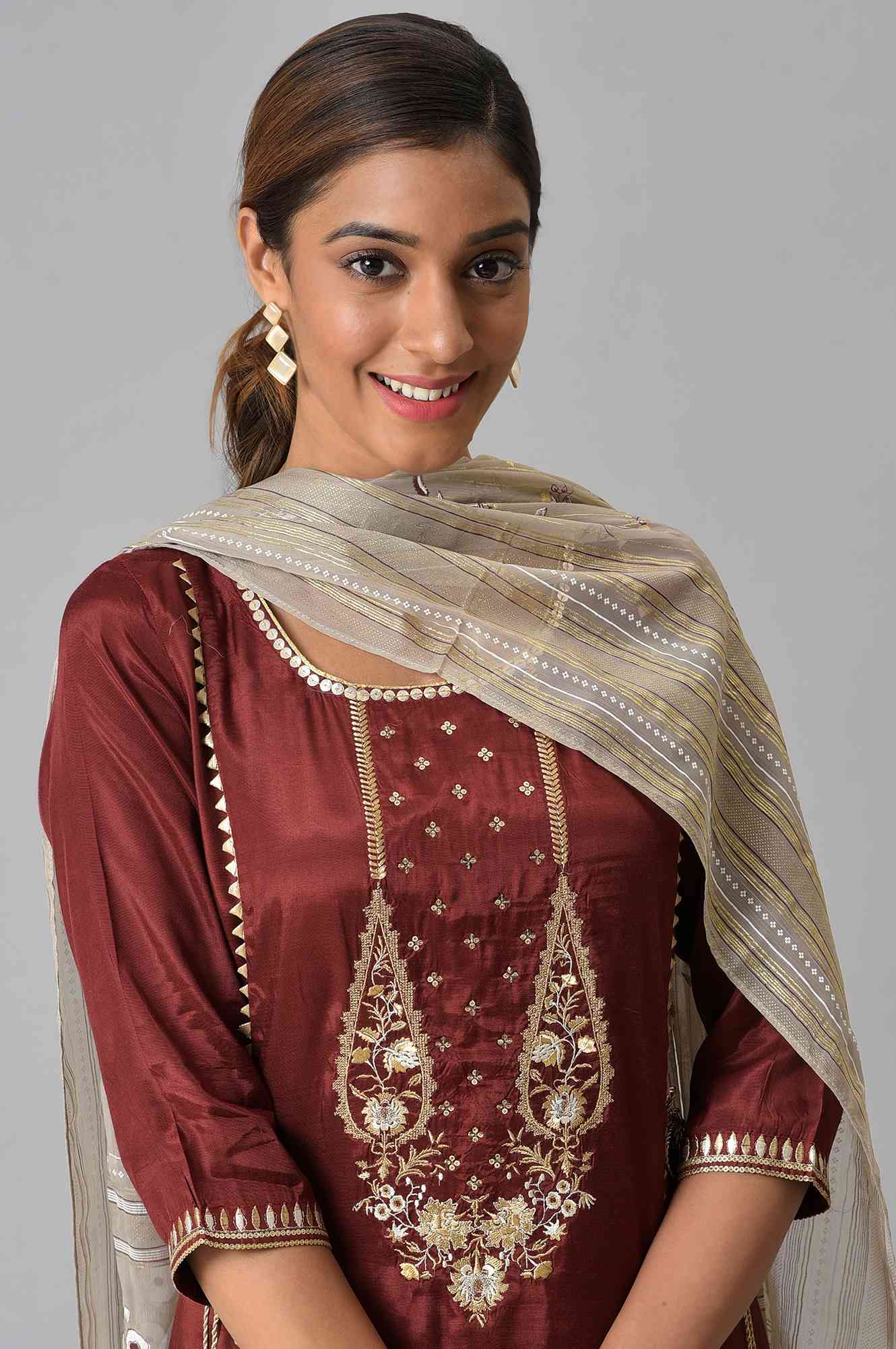 LIVA Dark Red Zari Embroidered kurta with Trousers and Grey Dupatta