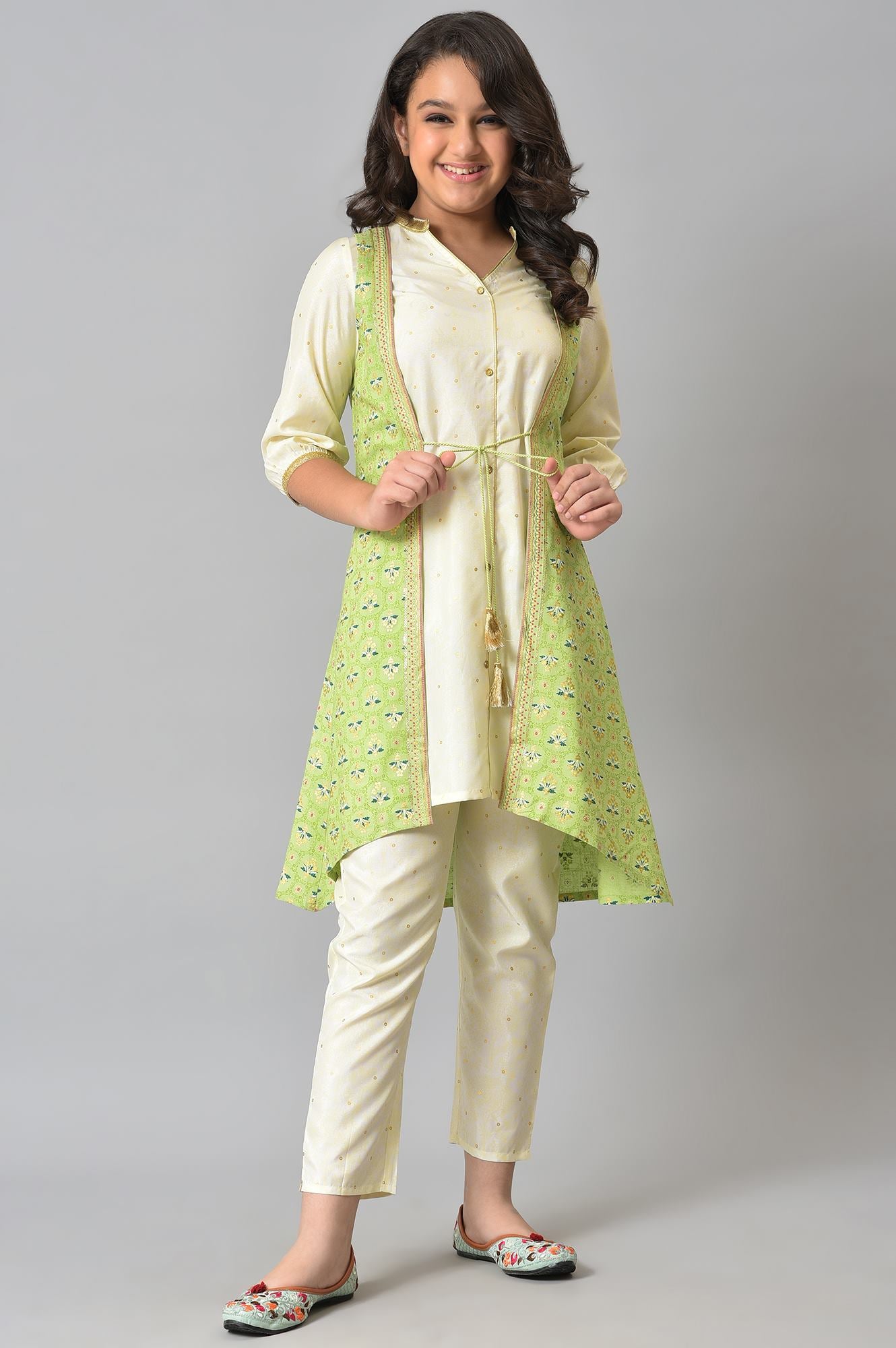 Girls Green Embellished Gillet With Natural kurta And Trousers