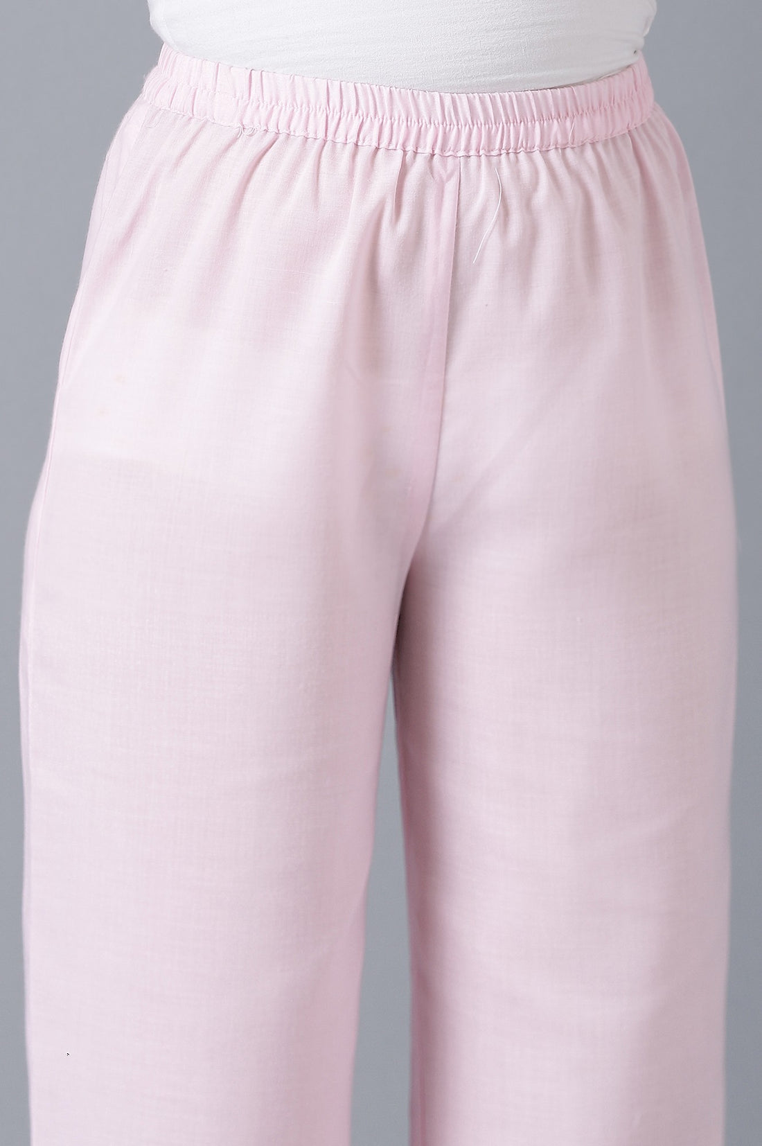 Girls Mauve Schiffli Gillet With Top And Pants