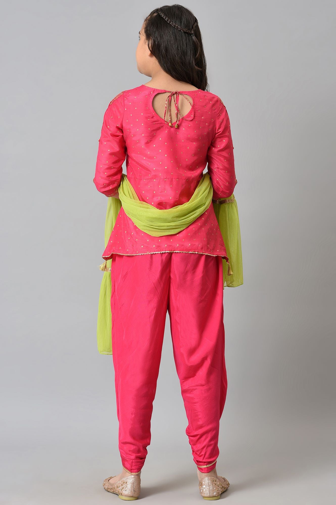 Girls Liva Pink Embroidered kurta With Dhoti Pants And Green Dupatta