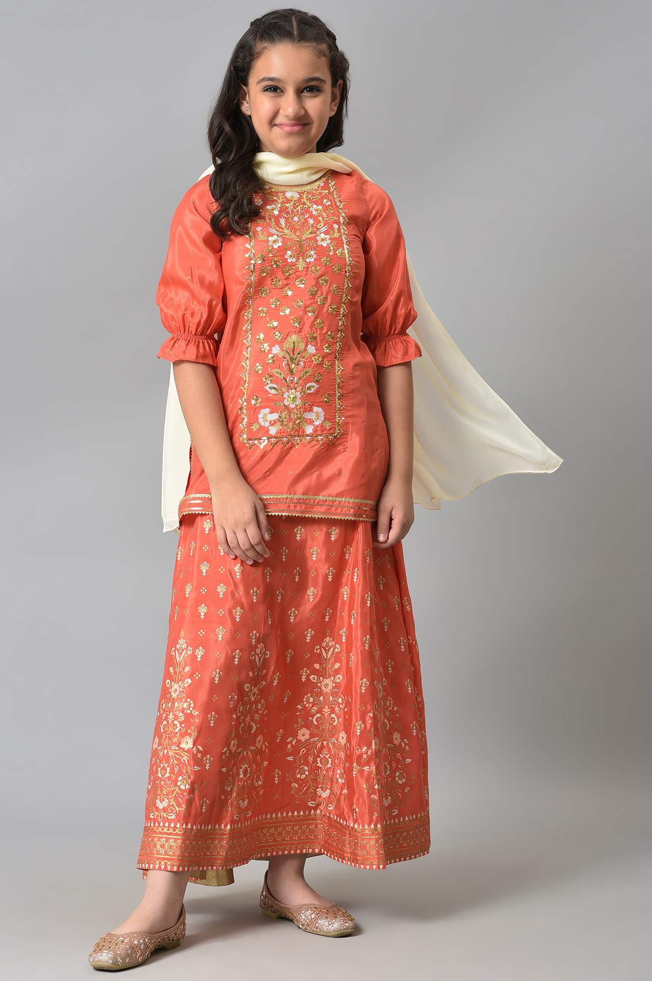 Girls Peach Embroidered kurta With Skirta And Dupatta