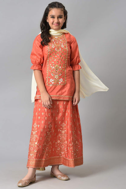 Girls Peach Embroidered kurta With Skirta And Dupatta