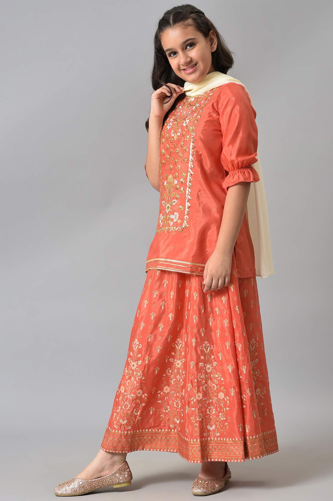 Girls Peach Embroidered kurta With Skirta And Dupatta