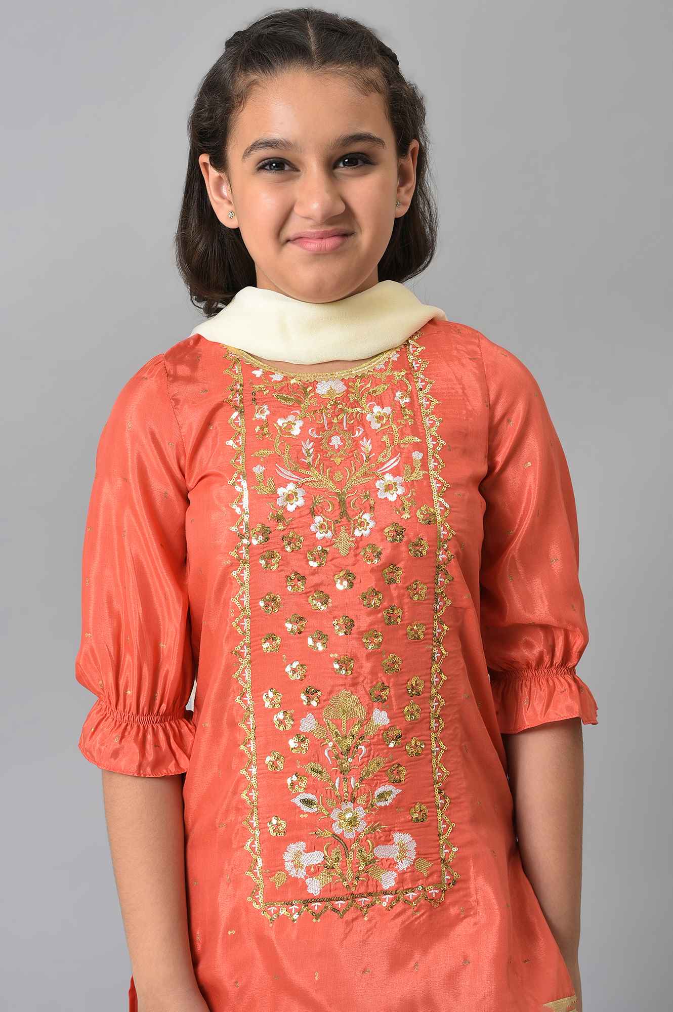 Girls Peach Embroidered kurta With Skirta And Dupatta