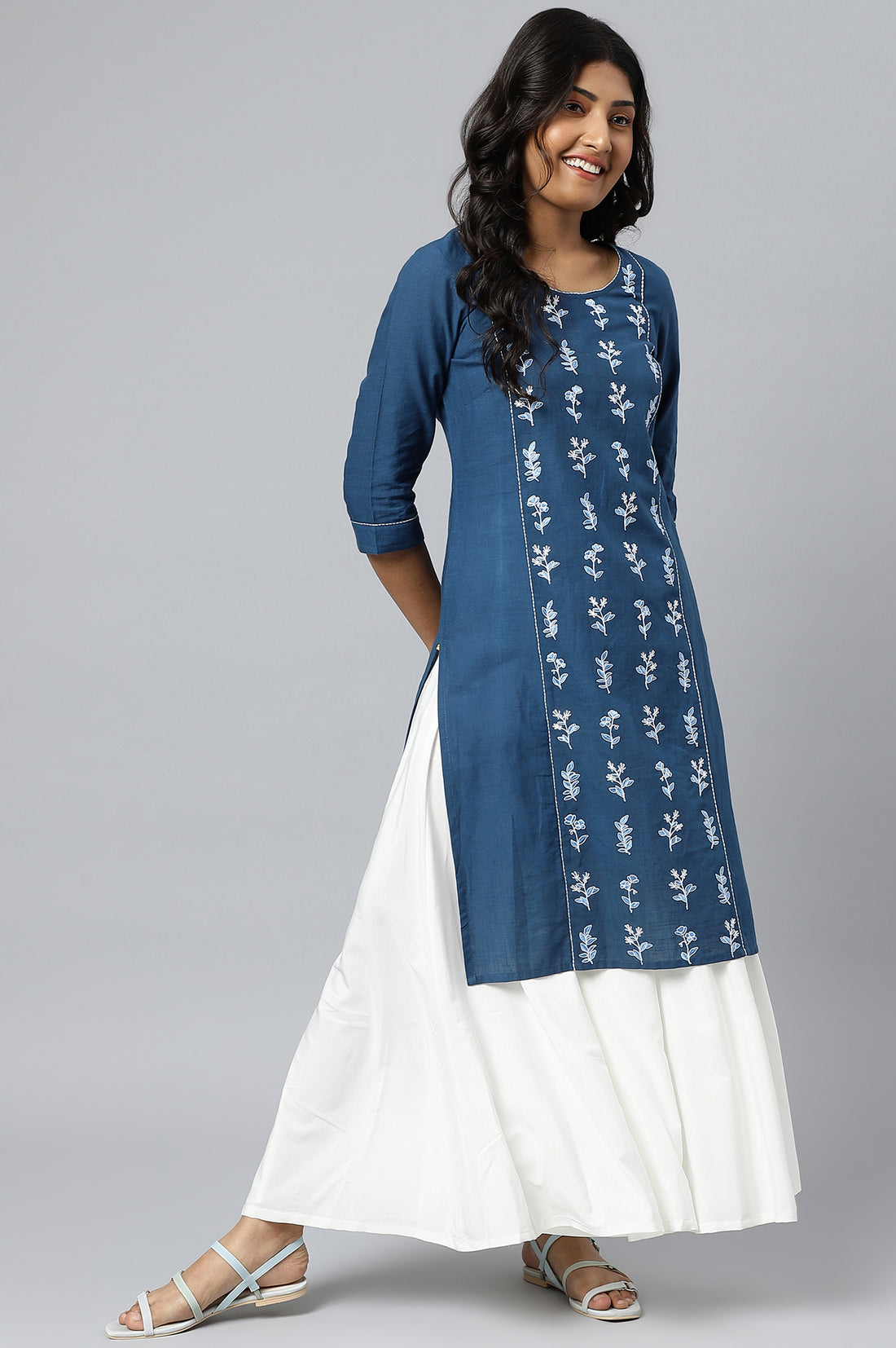 White Flared Solid Ankle Length Palazzo