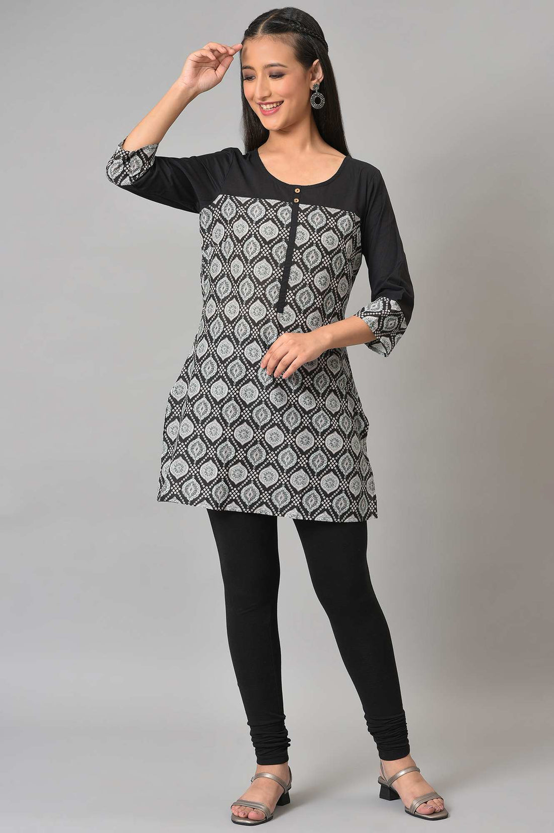Aurelia churidar salwars Aurelia churidar salwars