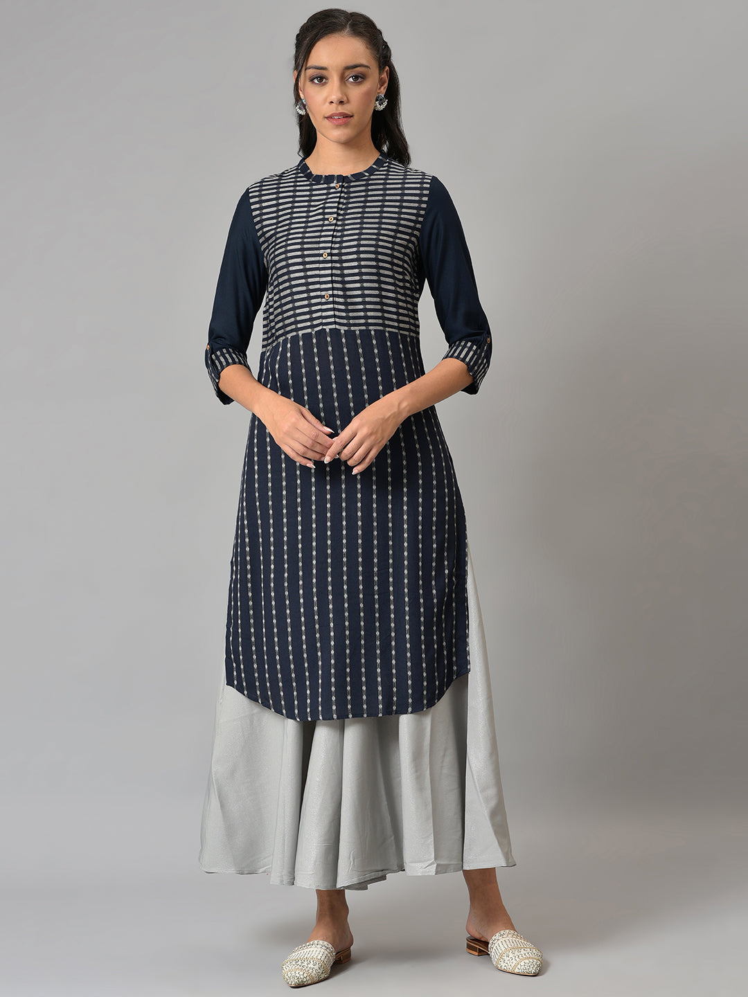 Grey Solid Flared American Crepe Palazzo With Pockets