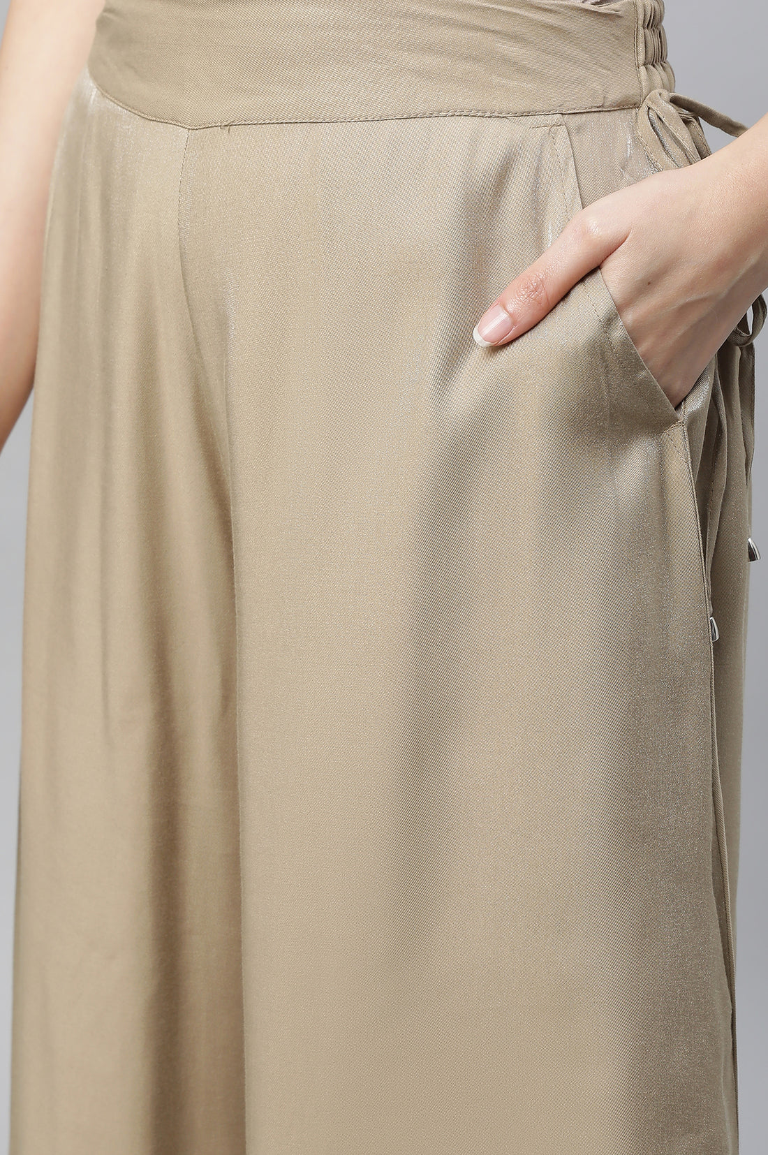 Gold Solid Flared Rayon Culottes With Slip On Closure